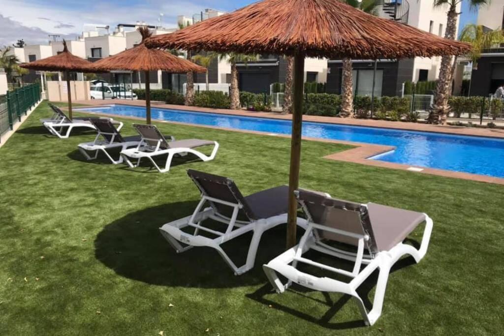 Fun Holiday Apartment Punta Prima Torrevieja Eksteriør billede