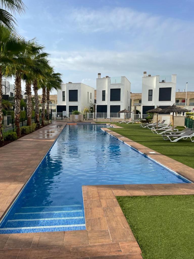 Fun Holiday Apartment Punta Prima Torrevieja Eksteriør billede